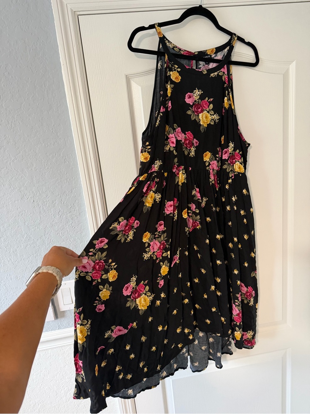 Black Halter Floral Sleeveless Hi Lo Dress - Picture 2 of 5
